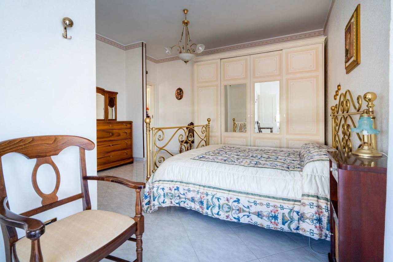 Grazia Attic Apartment With Terrace ตรานิ ภายนอก รูปภาพ